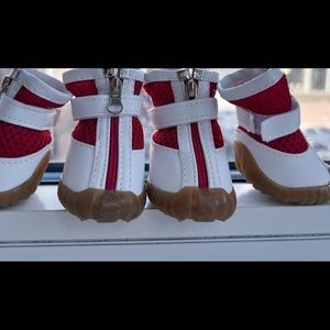 BREATHABLE DOG SHOES